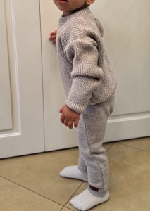 komplet spodnie i sweter z merino